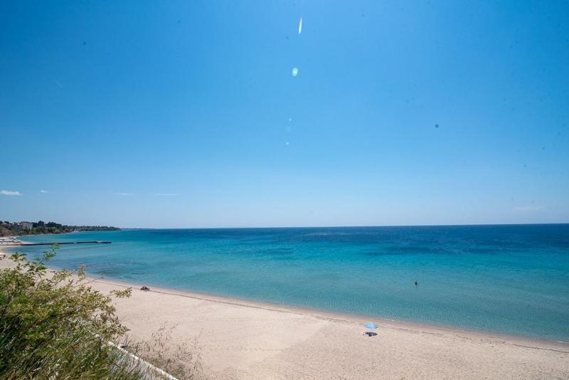Grcka Reni Greece Beach Penthaus 3 Nea Kallikrateia Dış mekan fotoğraf